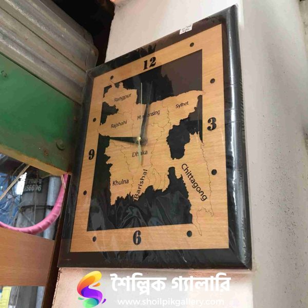 Wall Clock with BD Map